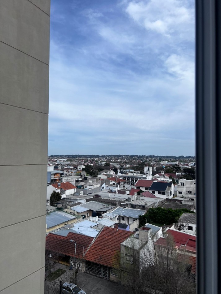 Alquiler anual departamento 4 ambientes zona Cerrito y Solis, 4 amb. balcon y cochera