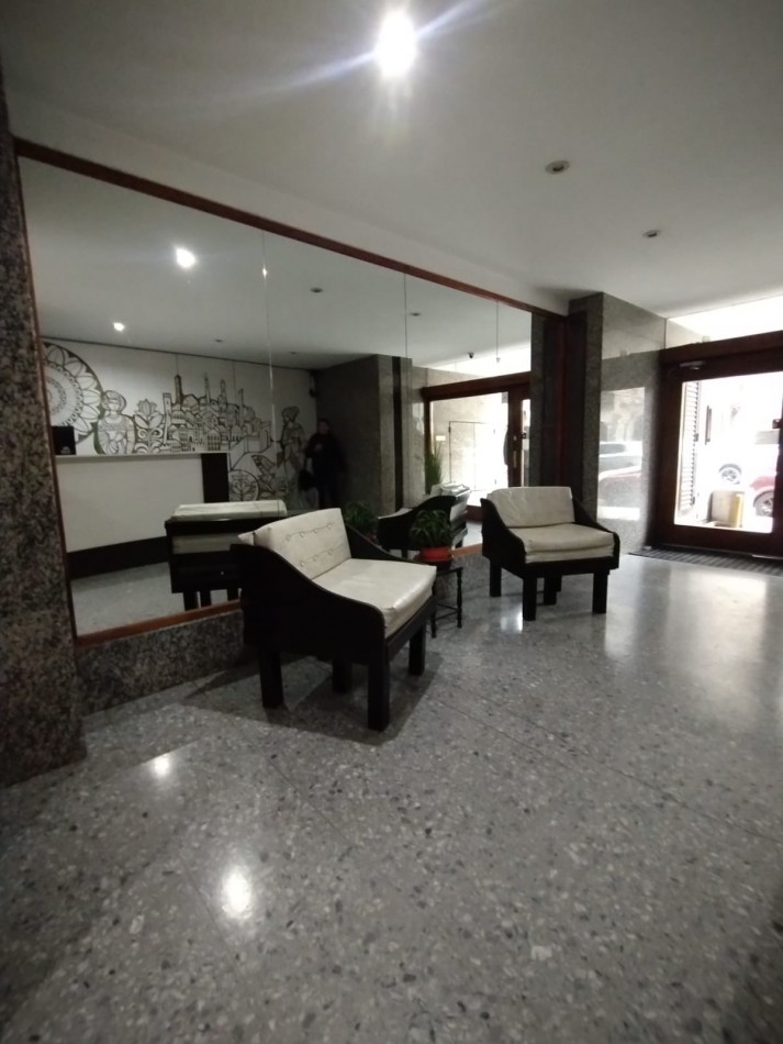 venta departamento un ambiente zona PLAZA COLON