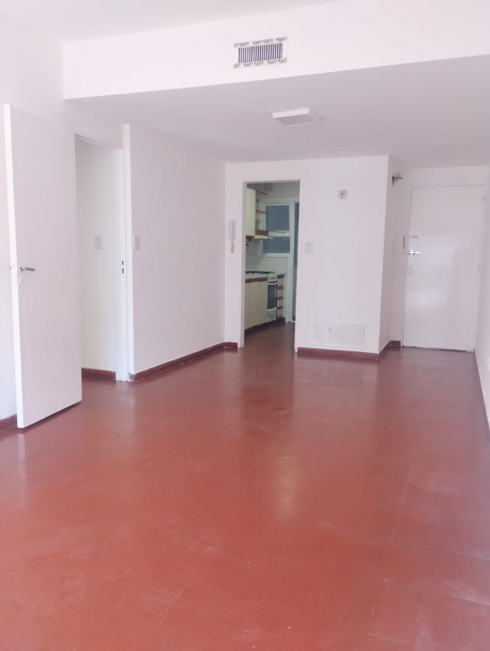 VENTA DEPARTAMENTO 3 AMBIENTES,  AL FRENTE, BALCON Y COCHERA, PLAZA MITRE Y....RETASADO !!!!!!