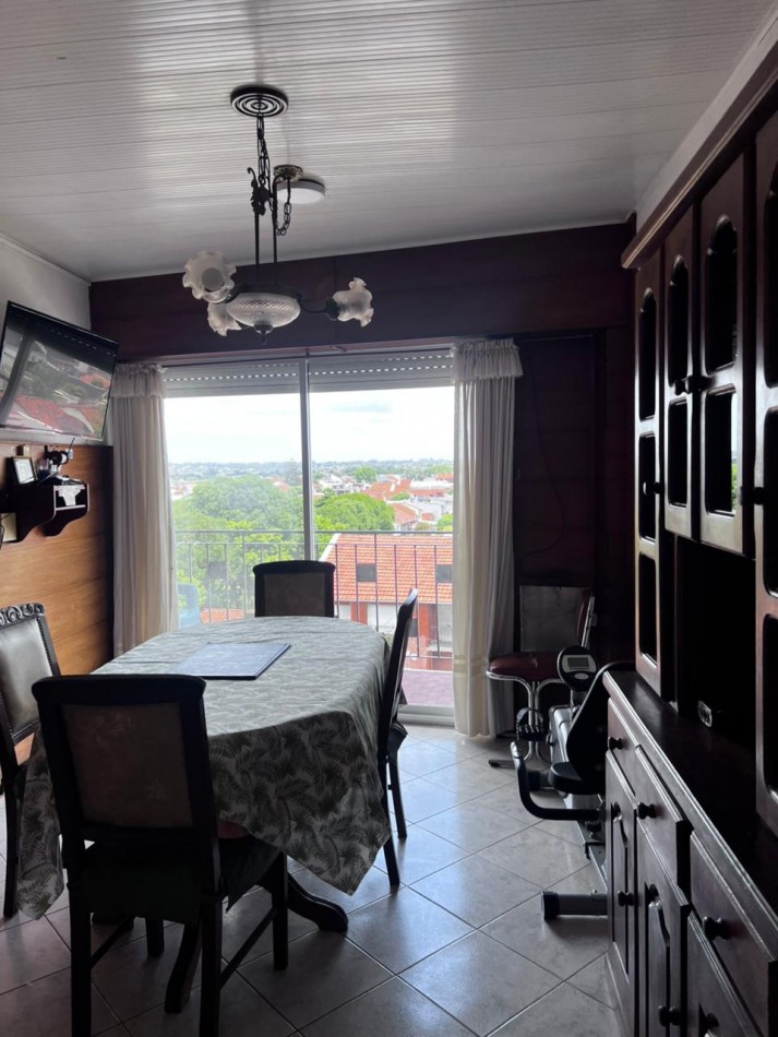 Departamento 3 ambientes al frente con balcon en venta 