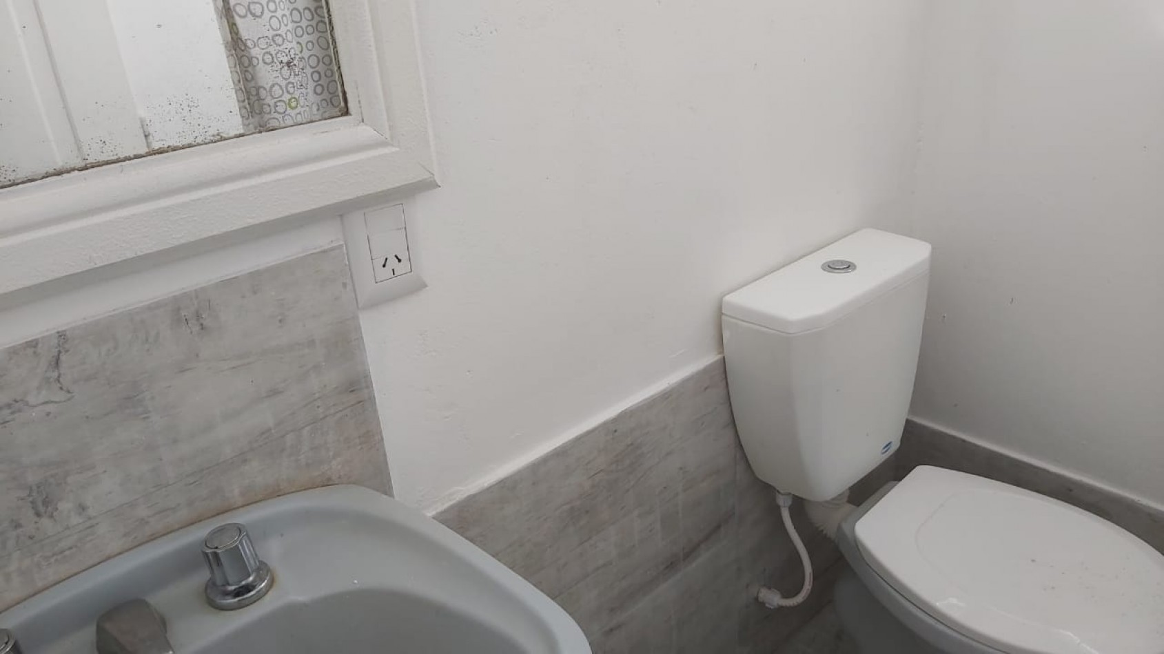 ALQUILER PH 1 AMB, PB, CON PATIO, ZONA ALBERTI Y JARA