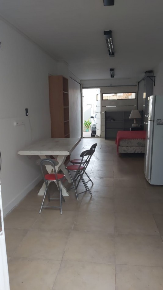 ALQUILER PH 1 AMB, PB, CON PATIO, ZONA ALBERTI Y JARA