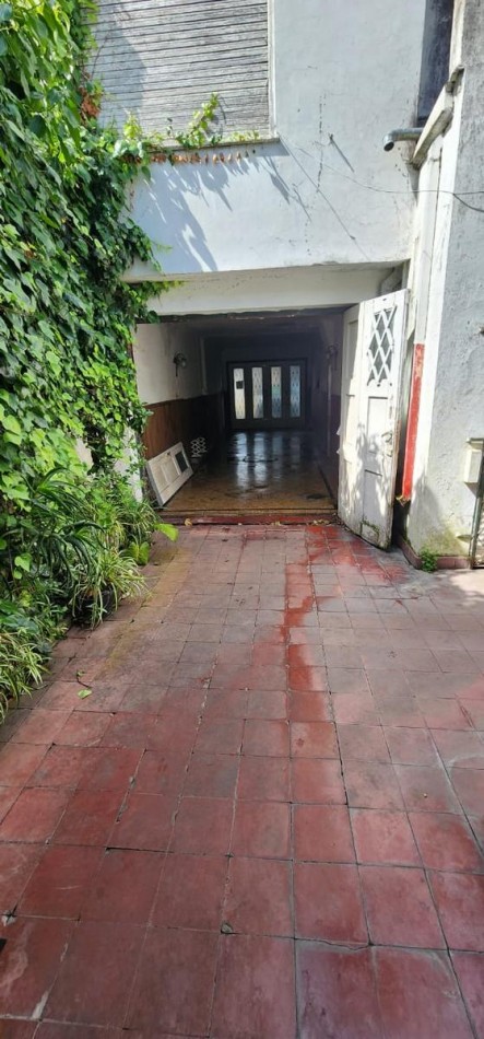 VENTA EN BLOCK, CHALET + PH ATRAS, A RECICLAR ABSOLUTAMENTE, O DEMOLICION APTO EDIFICIO