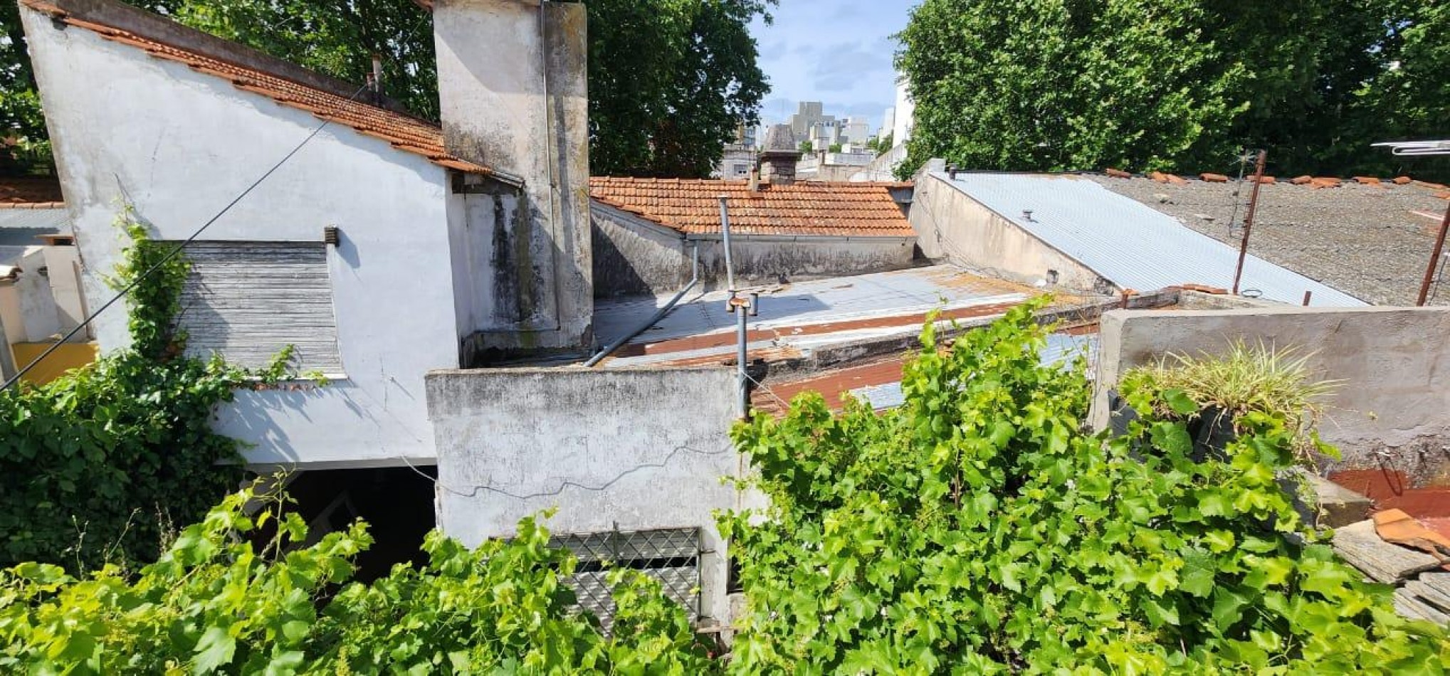 VENTA EN BLOCK, CHALET + PH ATRAS, A RECICLAR ABSOLUTAMENTE, O DEMOLICION APTO EDIFICIO