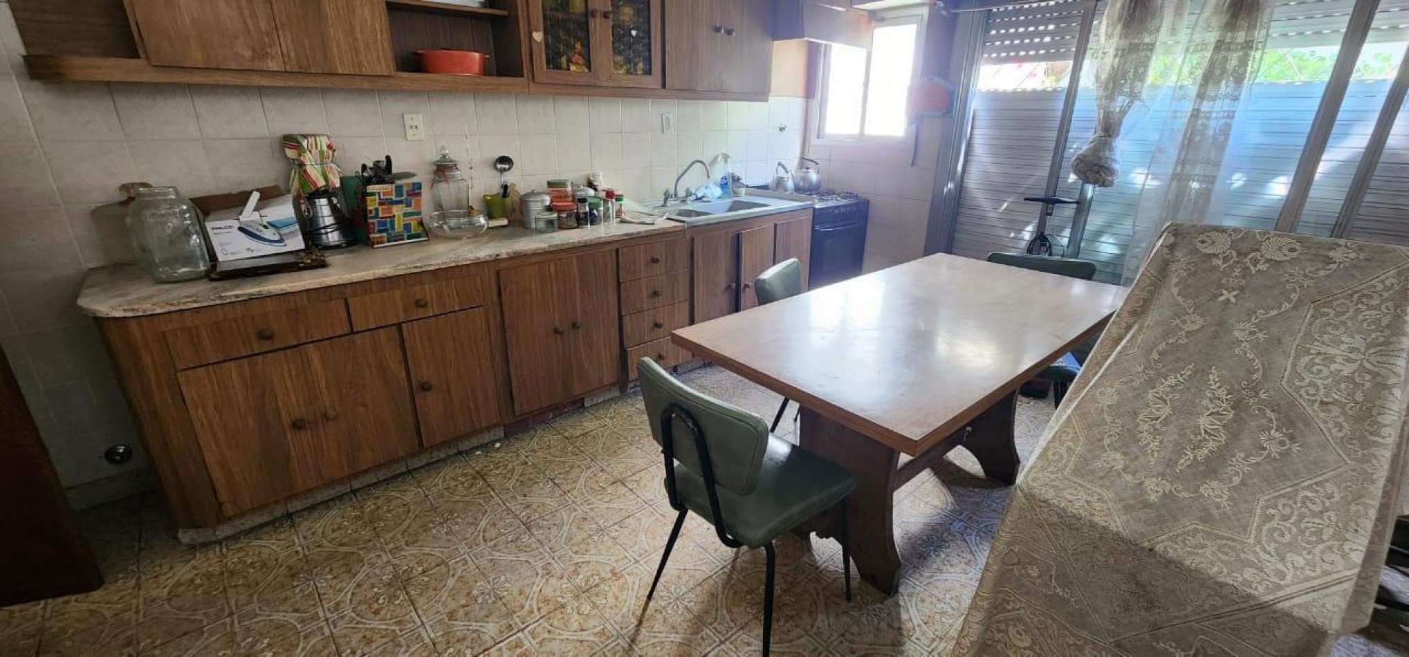 VENTA EN BLOCK, CHALET + PH ATRAS, A RECICLAR ABSOLUTAMENTE, O DEMOLICION APTO EDIFICIO
