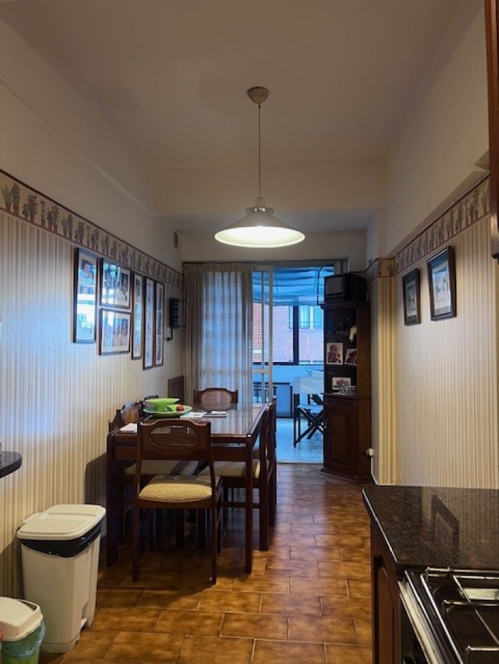 VENTA HERMOSO PISO 3 AMB. CON DEPENDENIAS, TERRAZA PROPIA Y COCHERA, LOMAS DE STELLA MARIS