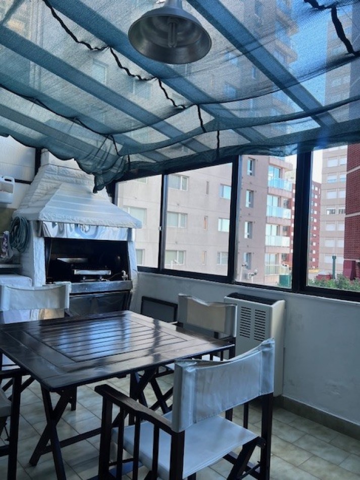 VENTA HERMOSO PISO 3 AMB. CON DEPENDENIAS, TERRAZA PROPIA Y COCHERA, LOMAS DE STELLA MARIS