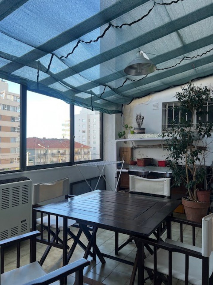 VENTA HERMOSO PISO 3 AMB. CON DEPENDENIAS, TERRAZA PROPIA Y COCHERA, LOMAS DE STELLA MARIS