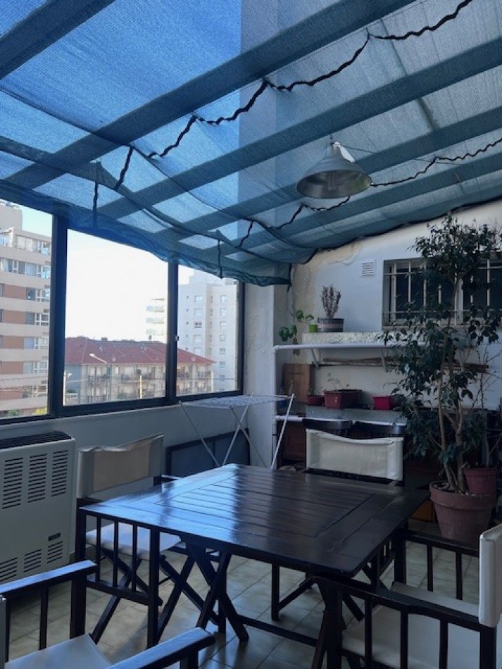 VENTA HERMOSO PISO 3 AMB. CON DEPENDENIAS, TERRAZA PROPIA Y COCHERA, LOMAS DE STELLA MARIS