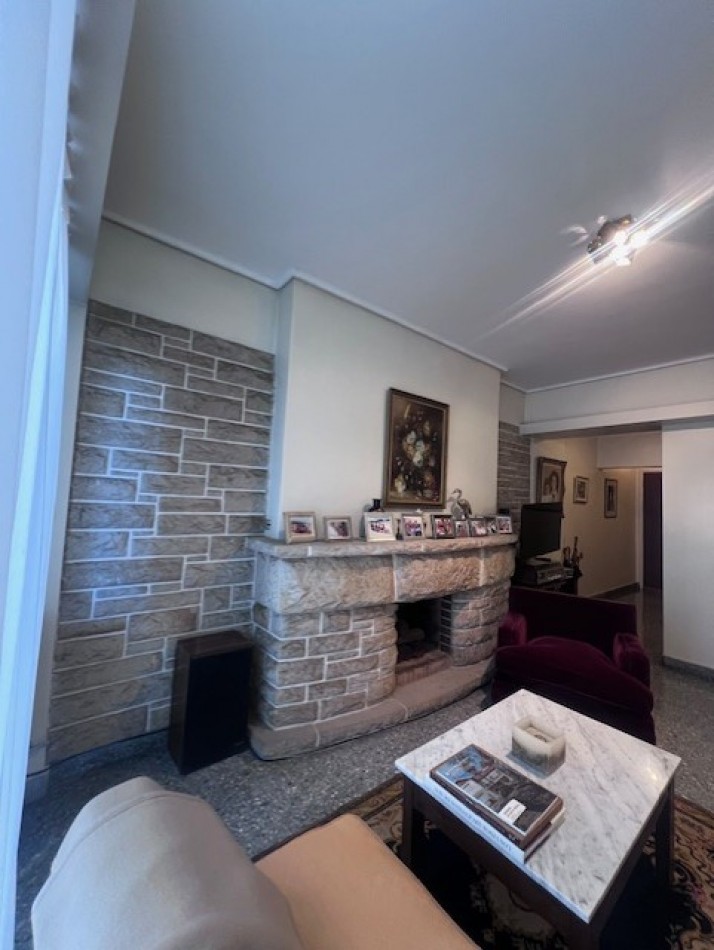 VENTA HERMOSO PISO 3 AMB. CON DEPENDENIAS, TERRAZA PROPIA Y COCHERA, LOMAS DE STELLA MARIS