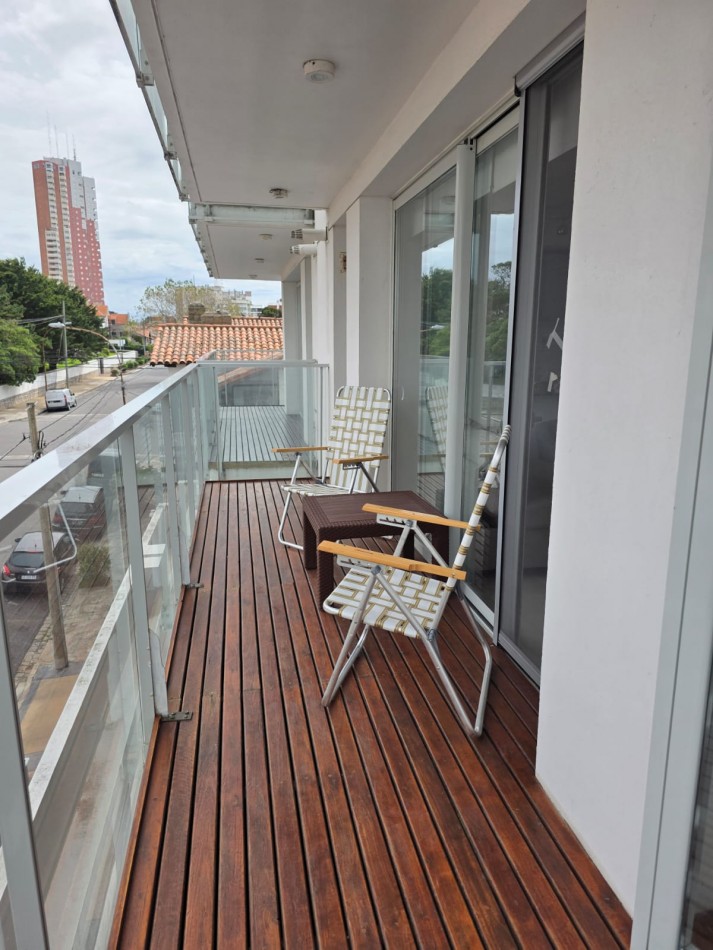 venta Mar del Plata, 2 amb. con cochera a metros del mar, excelente opcion !!! IM - PER - DI - BLE !1!!