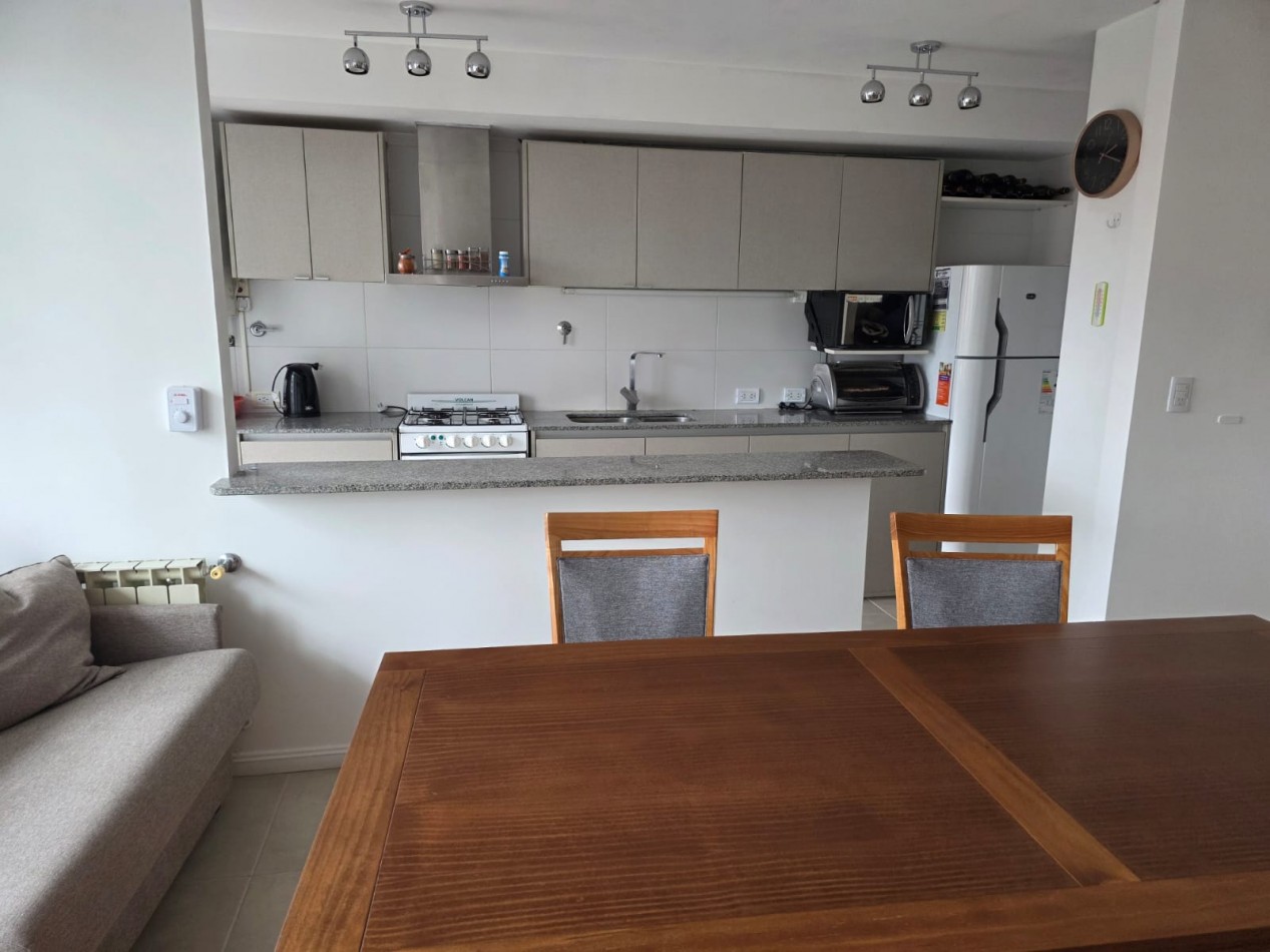 venta Mar del Plata, 2 amb. con cochera a metros del mar, excelente opcion !!! IM - PER - DI - BLE !1!!