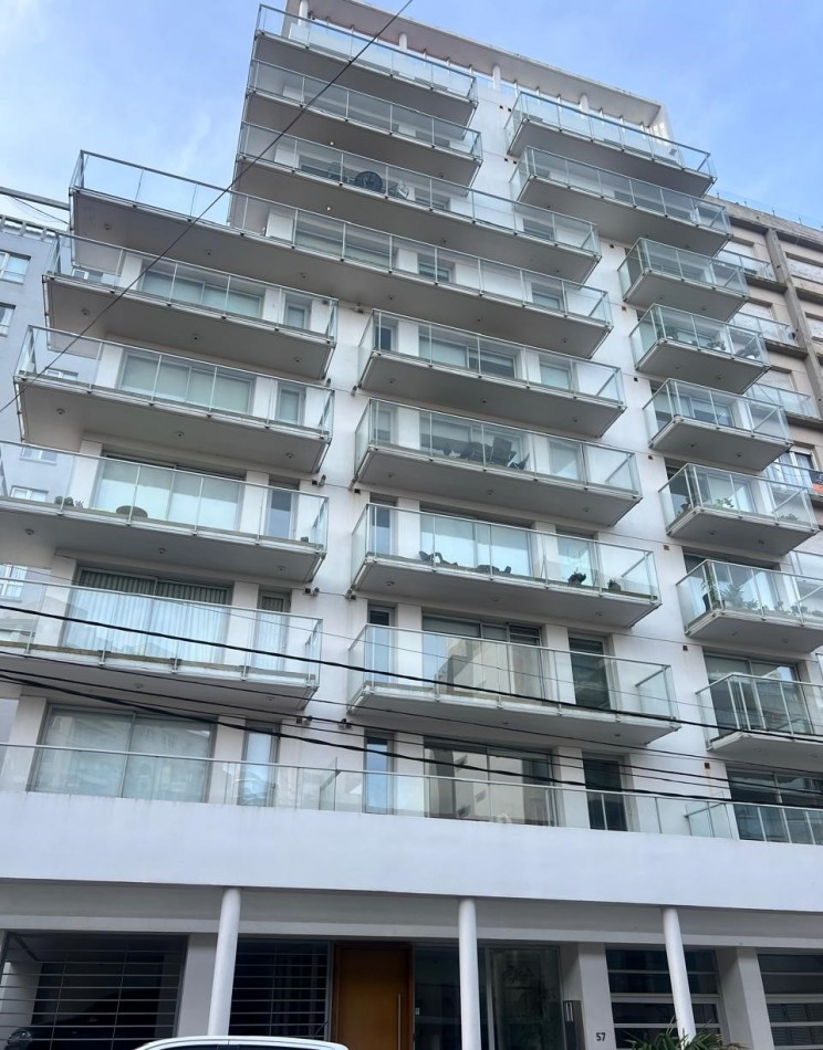 venta Mar del Plata, 2 amb. con cochera a metros del mar, excelente opcion !!! IM - PER - DI - BLE !1!!