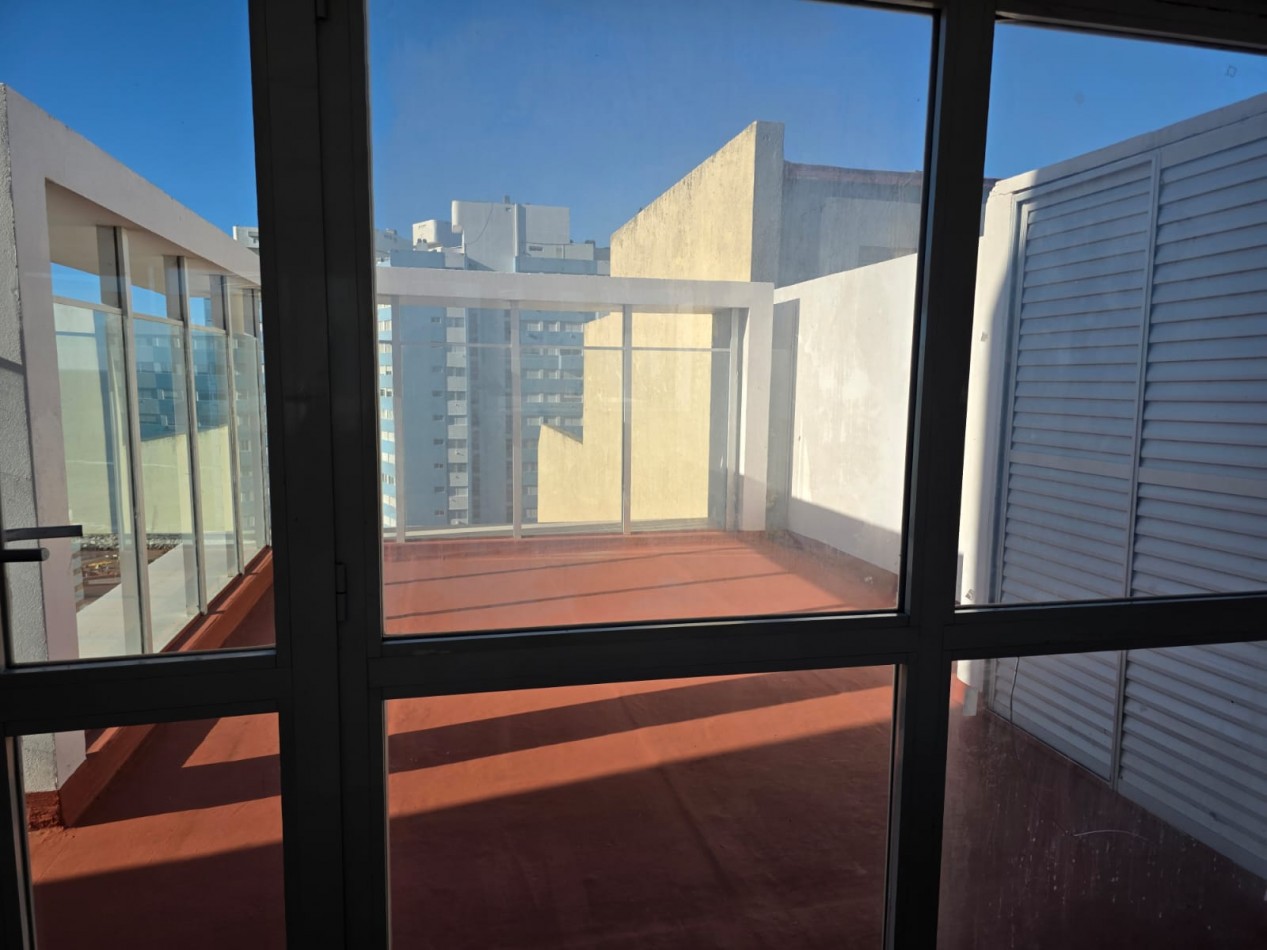 venta Mar del Plata,  2 amb. con cochera a metros del mar, excelente opcion  !!! IM - PER -  DI - BLE !1!!