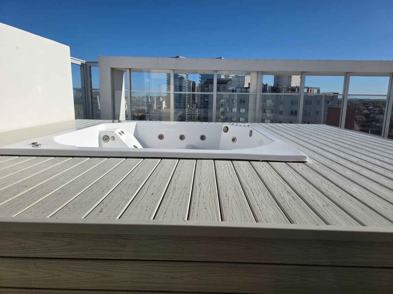 venta Mar del Plata,  2 amb. con cochera a metros del mar, excelente opcion  !!! IM - PER -  DI - BLE !1!!