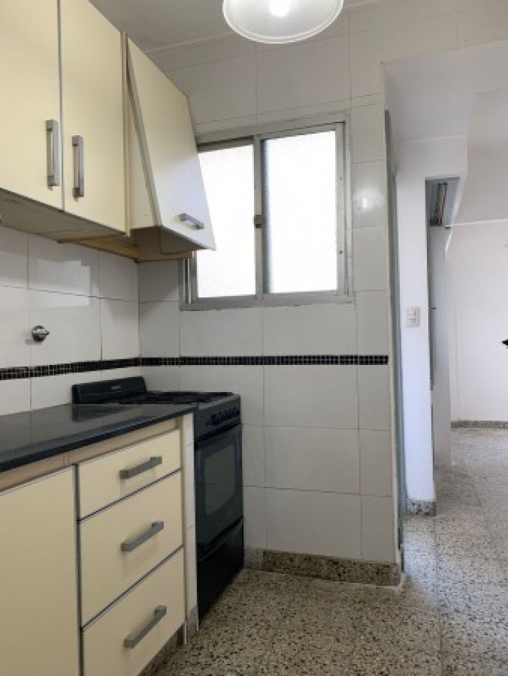 DEPARTAMENTO PISO CON PATIO, MAS BAULERA EN ALQUILER