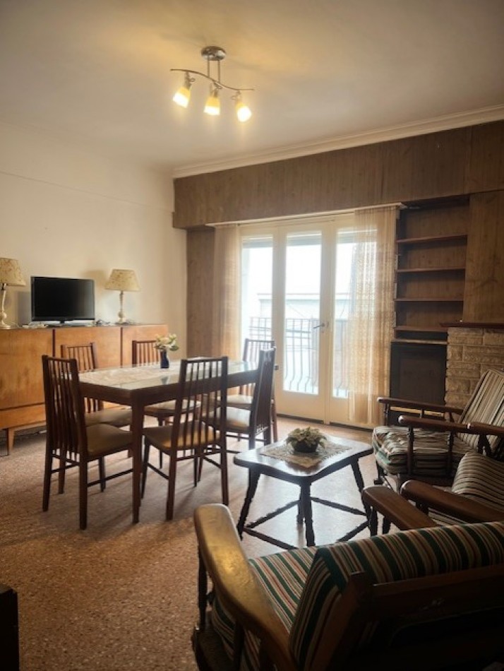 VENTA MAR DEL PLATA, APTO CREDITO !!! BARRIO SAN JOSE, PH, PLANTA ALTA CON BALCON, 3 COMODOS AMBIENTES  CON COCINA COMEDOR  Y PATIO, 