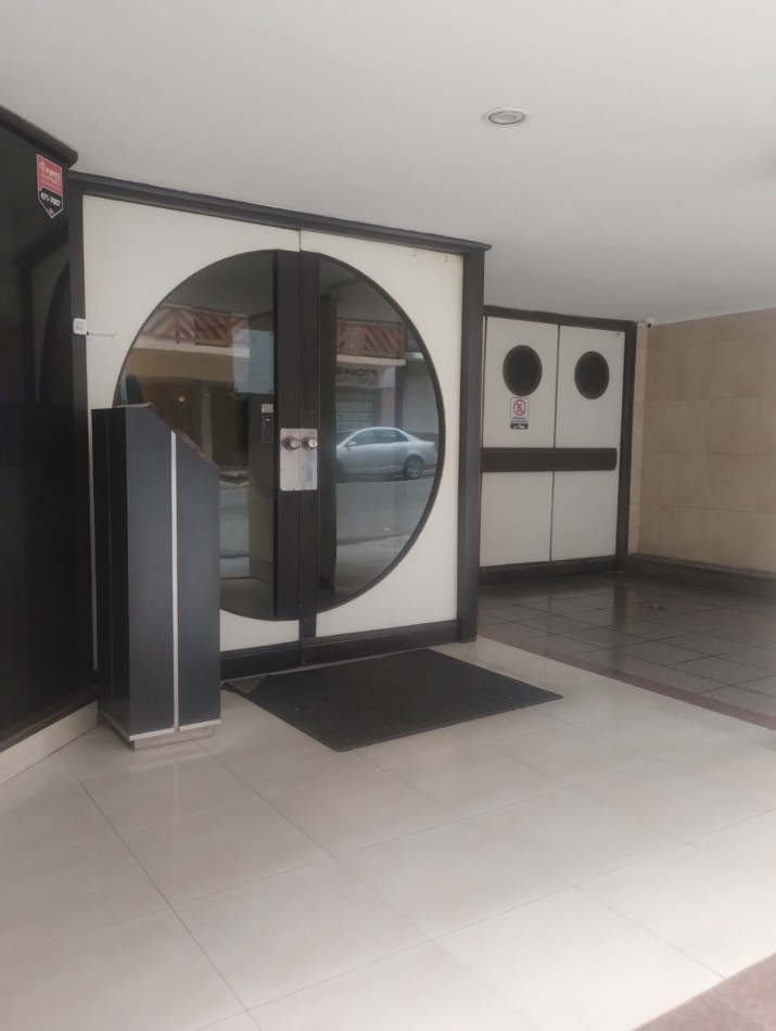 Alquiler 24 meses departamento dos ambientes con cochera amueblado zona Guemes 