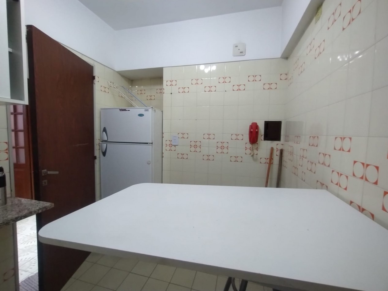 Alquiler 24 meses departamento dos ambientes con cochera amueblado zona Guemes 
