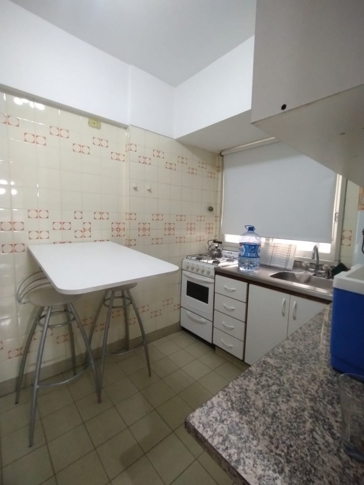 Alquiler 24 meses departamento dos ambientes con cochera amueblado zona Guemes 