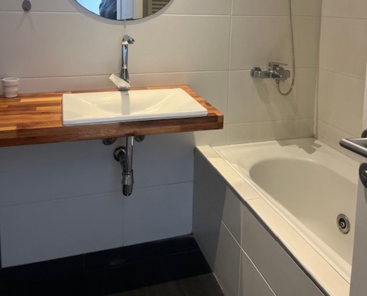 HERMOSO  DUPLEX EN ALQUILER  POR 24 MESES EN MAR DEL PLATA.   3 AMB. ENTRADA DE AUTO , PATIO Y BALCON 