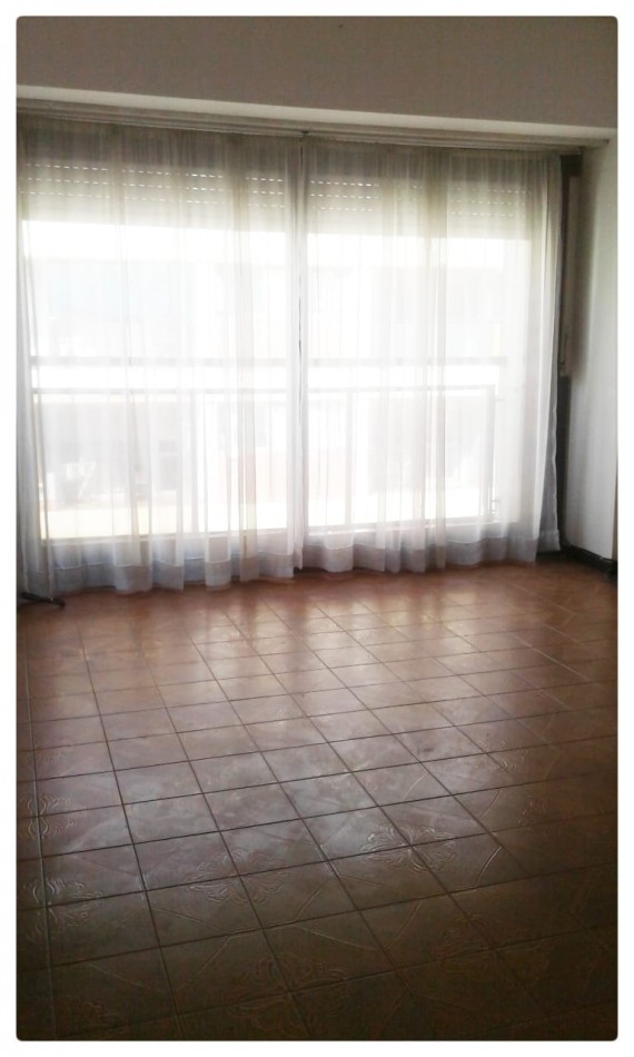 ALQUILER DPTO. 1 AMB. AL FRENTE CON BALCON, ZONA ALDREY