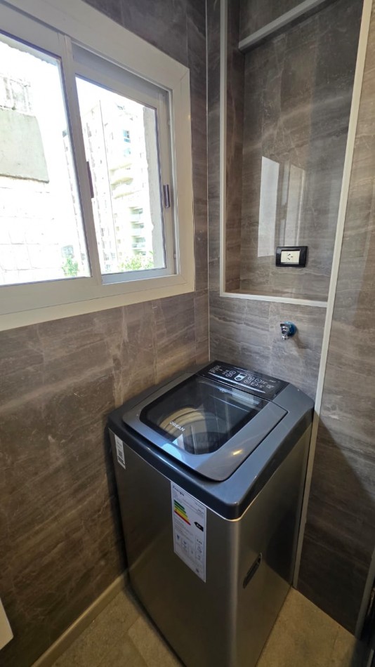 VENTA 3 AMB A LA CALLE EN PLAZA MITRE CON COCHERA