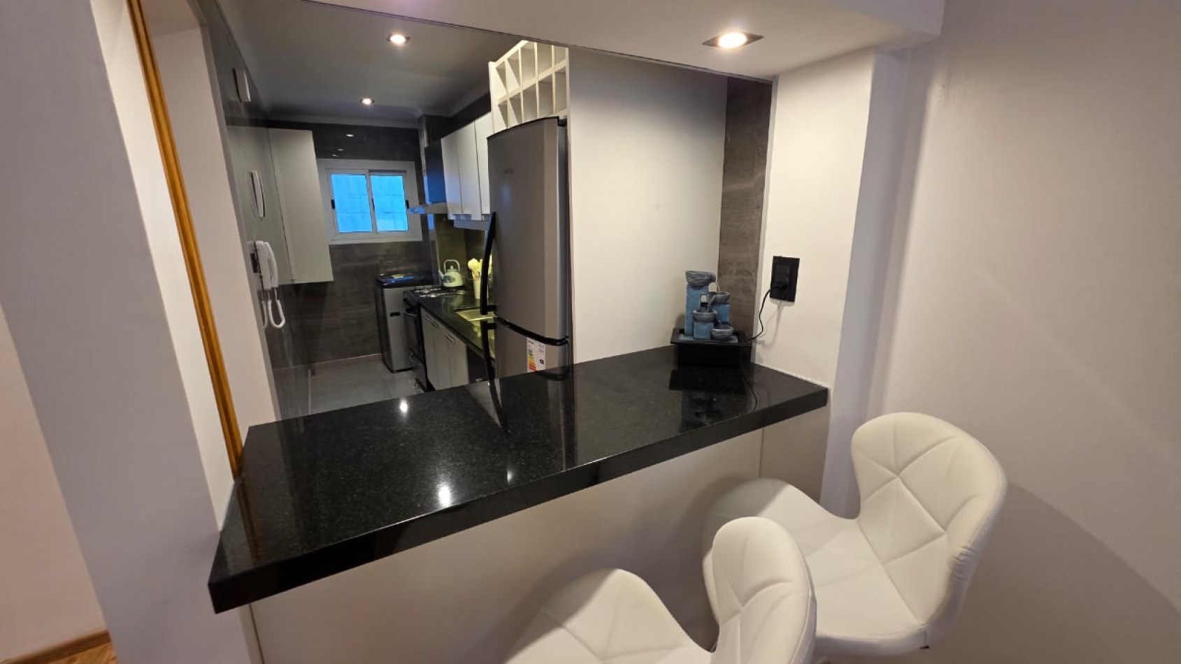 VENTA 3 AMB A LA CALLE EN PLAZA MITRE CON COCHERA