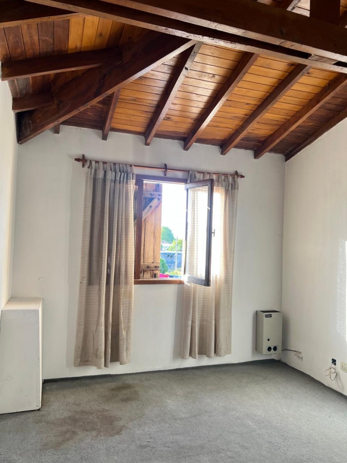 ALQUILER PH DE 3 AMB. EN SEGUNDO PISO POR ESCALERA, BARRIO BDO. RIVADAVIA