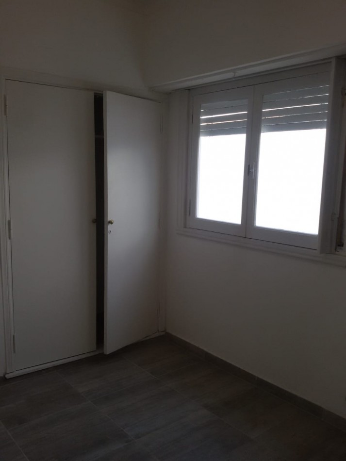 MAR DEL PLATA, ALQUILER 24 MESES, BARRIO SAN JOSE, PH DE 3 AMB. CON DOS PATIECITOS, 