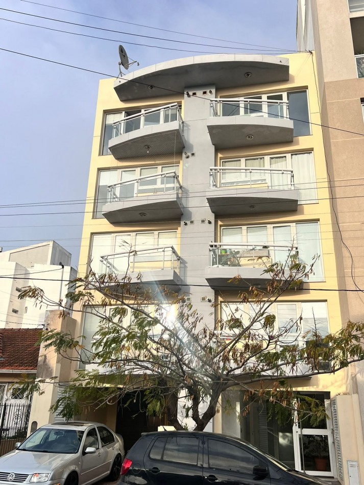 ALQUILER 24 MESES, MAR DEL PLATA,  ZONA CHAUVIN, 3 AMB. AL  FRENTE CON BALCON Y COCHERA