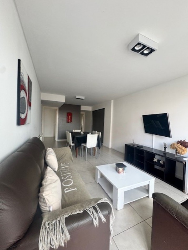 DEPARTAMENTO 3 AMBIENTES EN VENTA  EN  PLAYA  CHICA, MODERNO Y CON VISTA AL  MAR