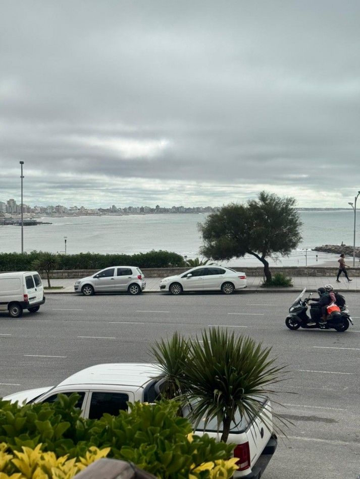 DEPARTAMENTO 4 AMBIENTES EN VENTA, FRENTE AL TORREON DEL MONJE