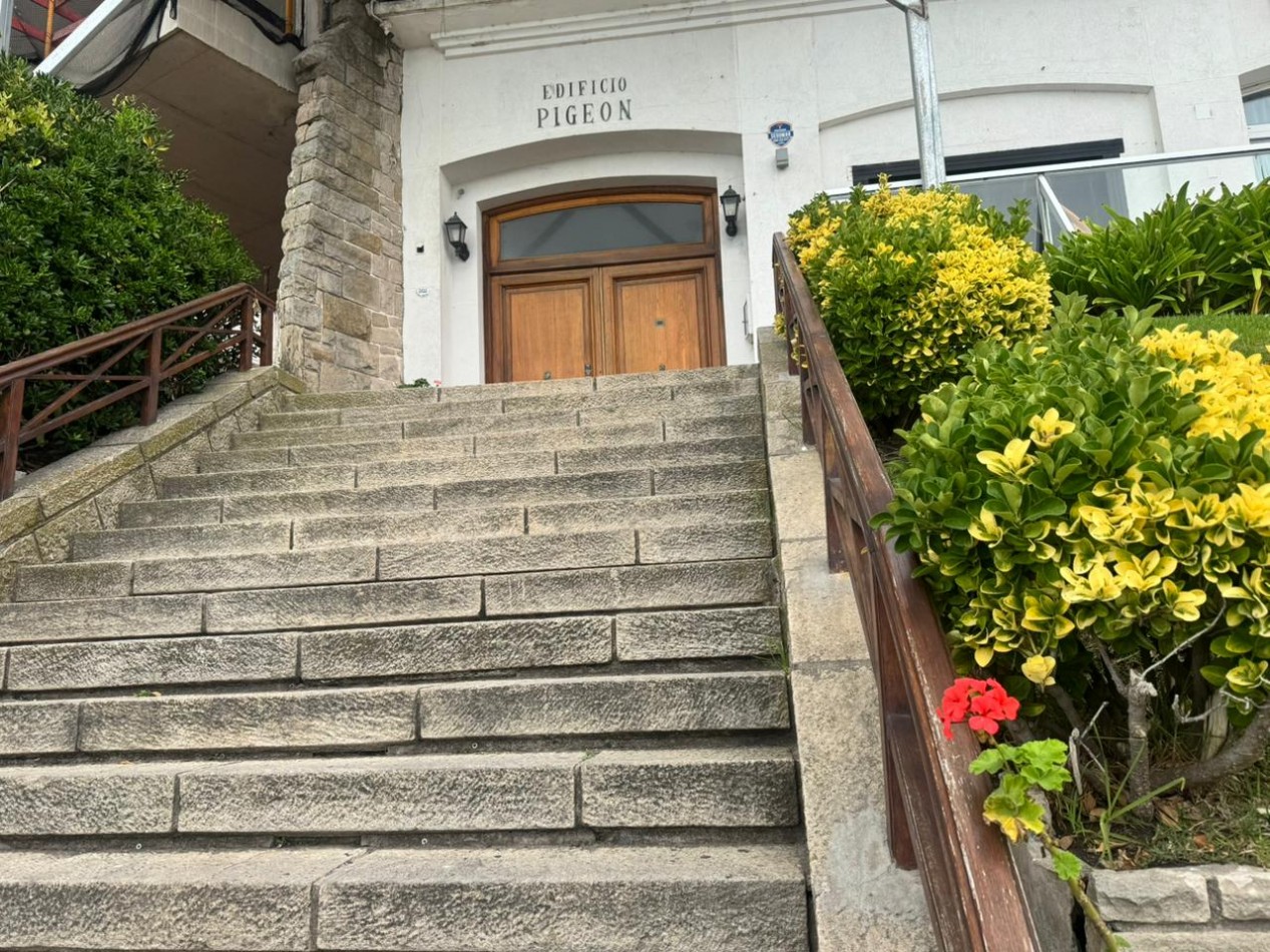 DEPARTAMENTO 4 AMBIENTES EN VENTA, FRENTE AL TORREON DEL MONJE