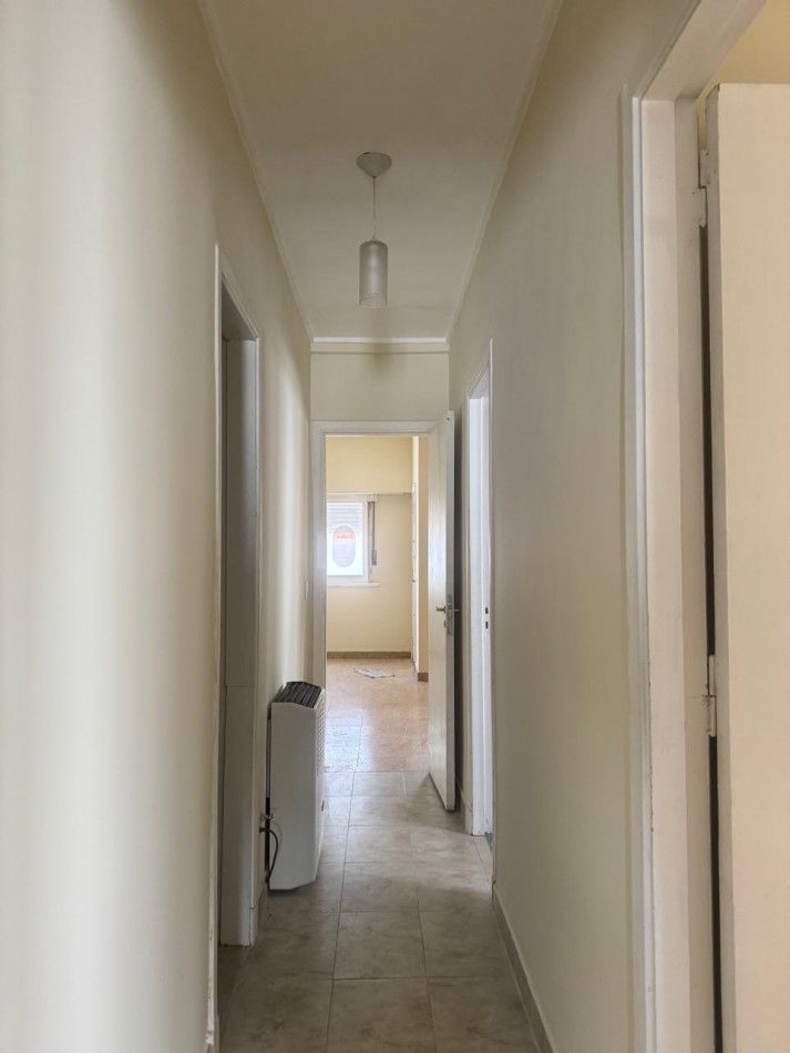 ZONA CHAUVIN ALQUILER PORFESIONAL O  COMERCIAL !!!! PH DE 3 AMB. AL FRENTE