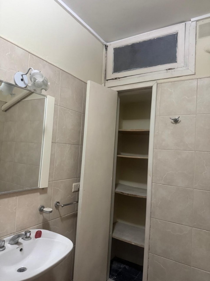 ZONA CHAUVIN ALQUILER PORFESIONAL O  COMERCIAL !!!! PH DE 3 AMB. AL FRENTE