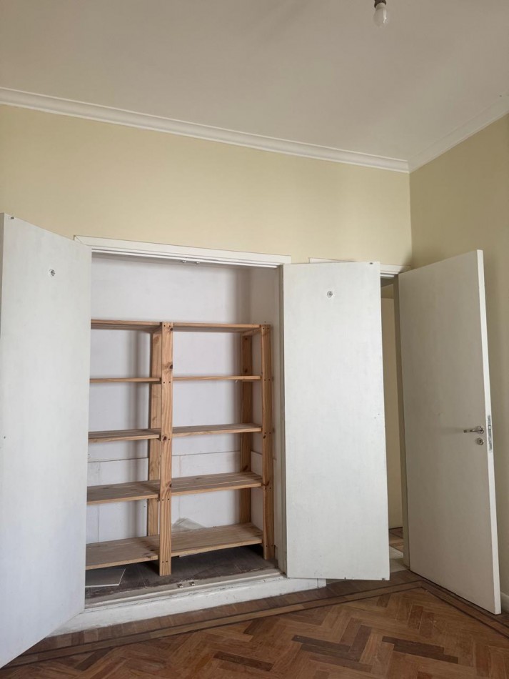 ZONA CHAUVIN ALQUILER PORFESIONAL O  COMERCIAL !!!! PH DE 3 AMB. AL FRENTE