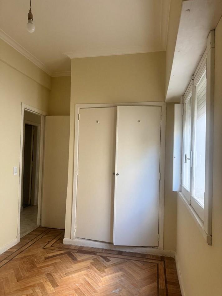 ZONA CHAUVIN ALQUILER PORFESIONAL O  COMERCIAL !!!! PH DE 3 AMB. AL FRENTE