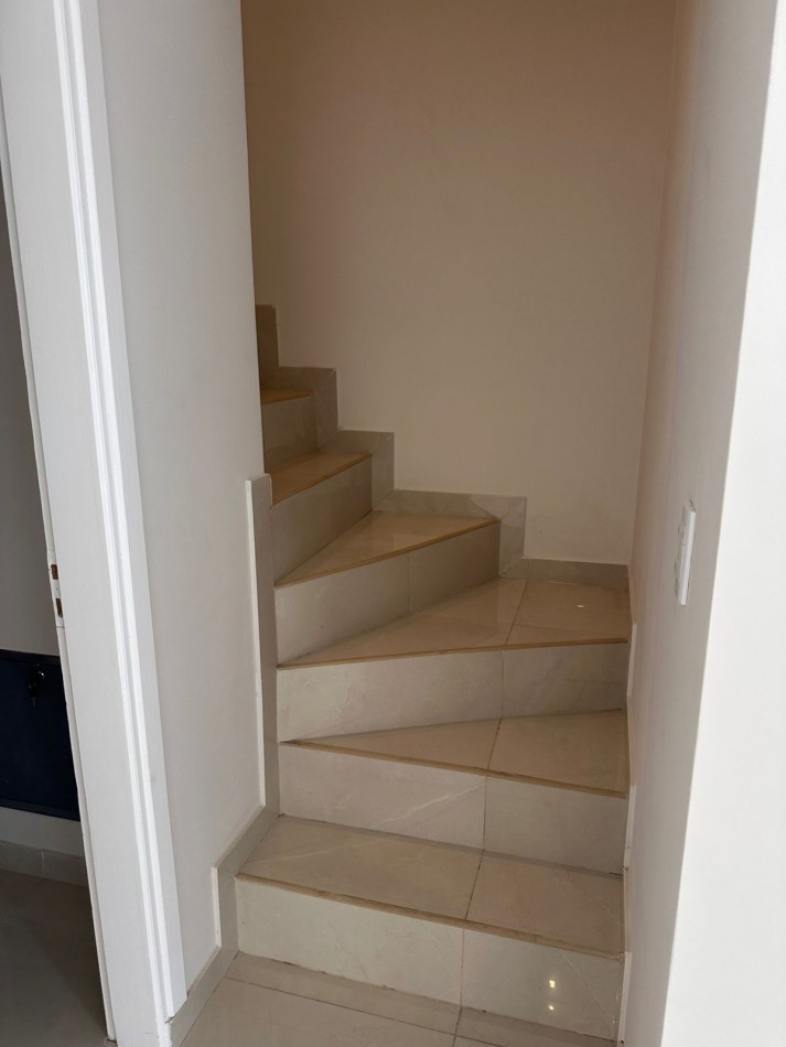 VENTA DEPARTAMENTO/PH  EN P.A, 3 MB. EN DUPLEX CON PAQUE, VILLA PRIMERA