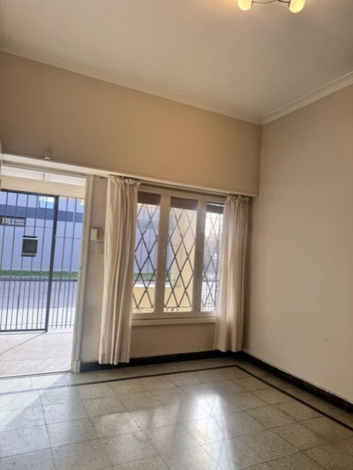 CHALET EN VENTA, ZONA VILLA LOURDES, chalet 3 amb. parque y dpto a reciclar 