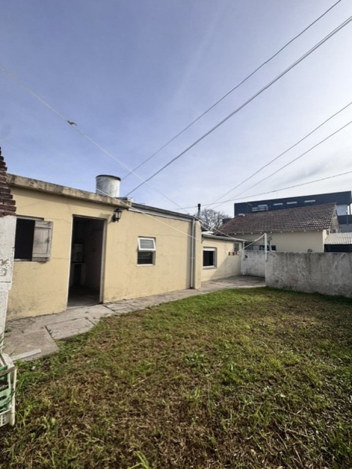 CHALET EN VENTA, ZONA VILLA LOURDES, chalet 3 amb. parque y dpto a reciclar 