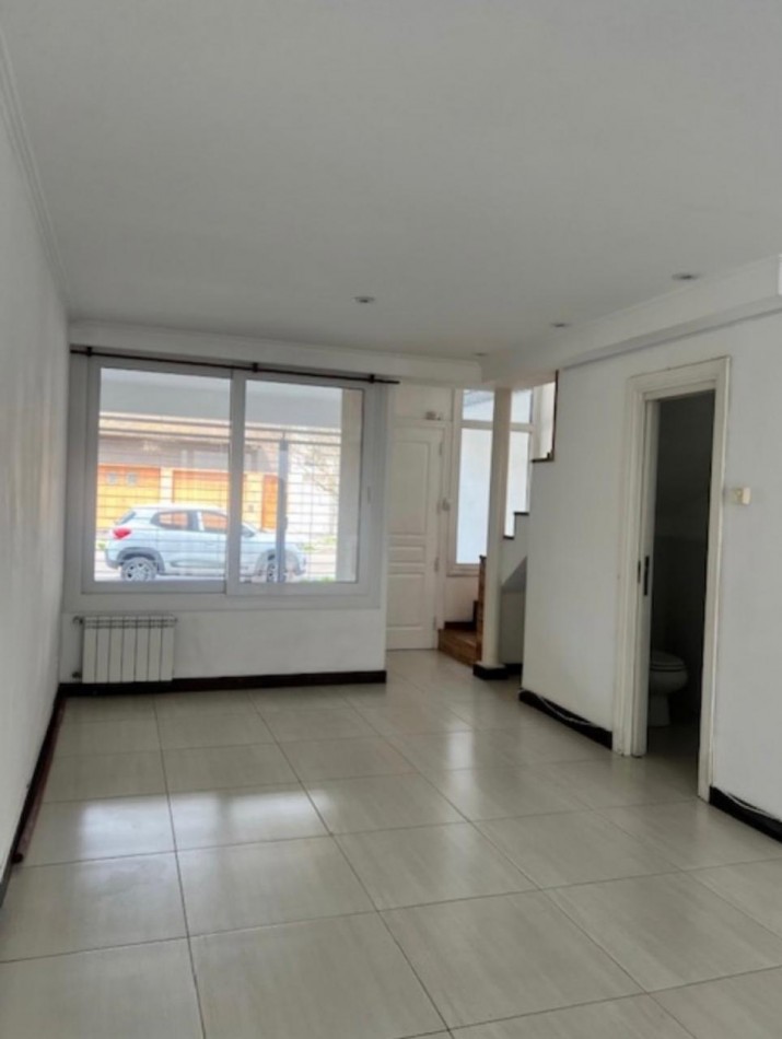 HERMOSO  DUPLEX EN ALQUILER  POR 24 MESES EN MAR DEL PLATA.   3 AMB. ENTRADA DE AUTO , PATIO Y BALCON 
