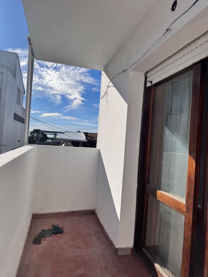departamento en venta, zona punta mogotes !!! 3 amb. estado original bueno !!! 1° piso x escalera