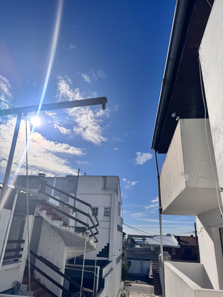 departamento en venta, zona punta mogotes !!! 3 amb. estado original bueno !!! 1° piso x escalera