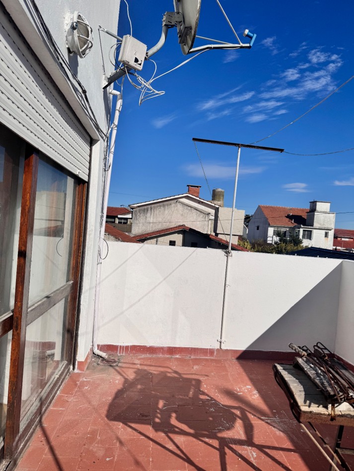 departamento en venta, zona punta mogotes !!! 3 amb. estado original bueno !!! 1° piso x escalera