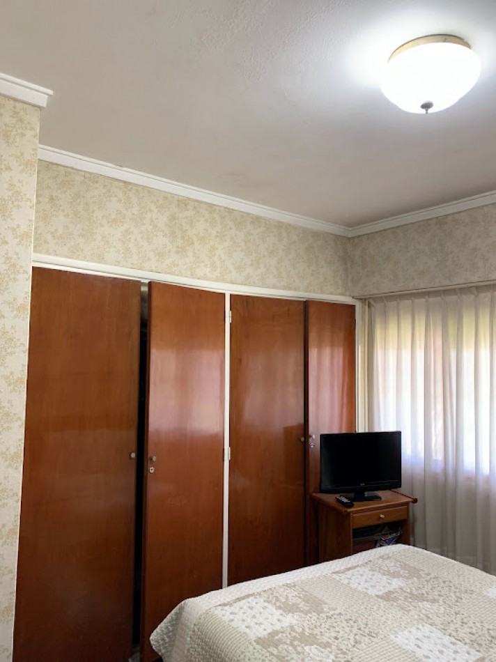 CHALET 4 AMB EN VENTA | PARQUE LURO | ESTADO ORIGINAL IMPECABLE