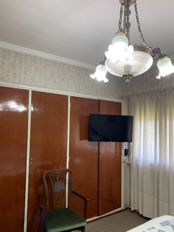 CHALET 4 AMB EN VENTA | PARQUE LURO | ESTADO ORIGINAL IMPECABLE