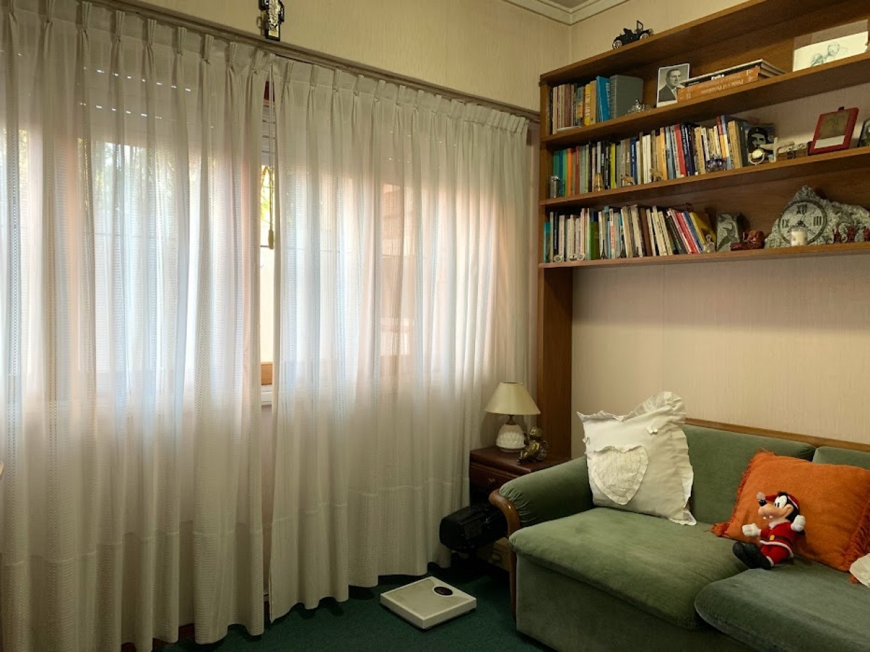 CHALET 4 AMB EN VENTA | PARQUE LURO | ESTADO ORIGINAL IMPECABLE