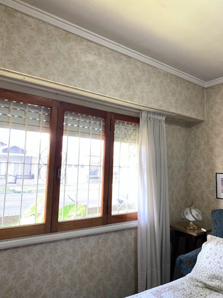 CHALET 4 AMB EN VENTA | PARQUE LURO | ESTADO ORIGINAL IMPECABLE