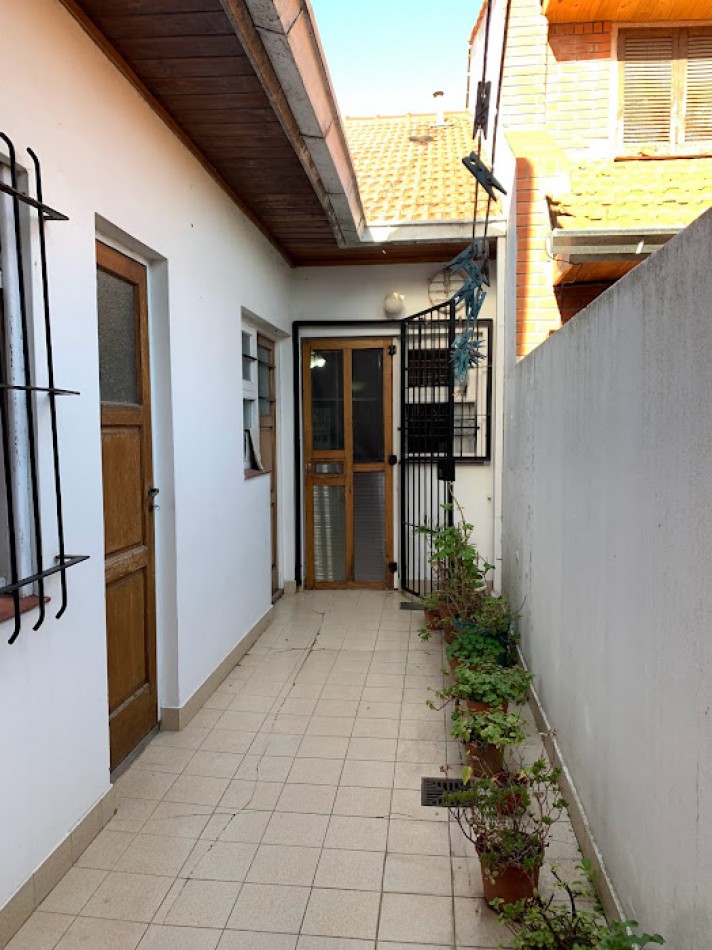 CHALET 4 AMB EN VENTA | PARQUE LURO | ESTADO ORIGINAL IMPECABLE